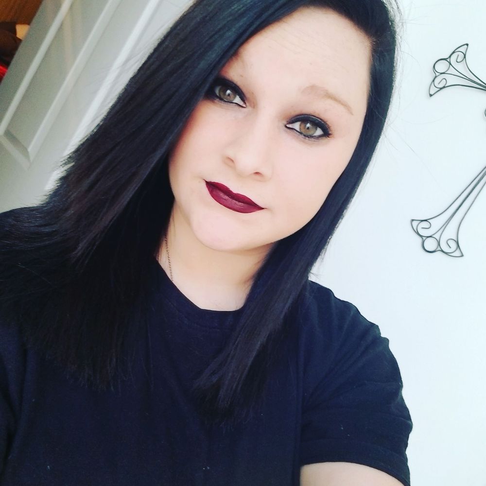 Meet your Posher, Sarah nichole